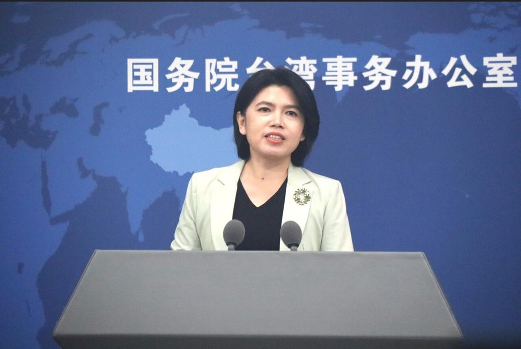 大陆国台办发言人朱凤莲26日指出台湾旅游团在甘肃的车祸,目前12名受伤患者中3人... 大陆国台办发言人朱凤莲26日指出台湾旅游团在甘肃的车祸,目前12名受伤患者中3人...