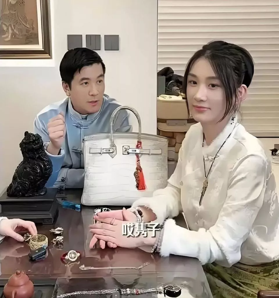 曝杨子新女友已秘密产子,年龄相差28岁