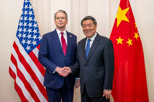 ▲▼中美关税谈判,中方由国务院副总理何立峰领军,美方由财政部长贝森特(Scott Bessent)领军。 (图/路透社) ▲▼中美关税谈判,中方由国务院副总理何立峰领军,美方由财政部长贝森特(Scott Bessent)领军。 (图/路透社)