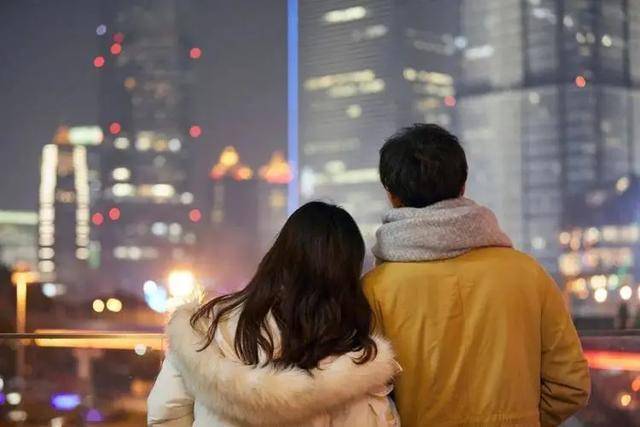 最令人诧异的贪官情妇:公公婆婆都是院士.... 最令人诧异的贪官情妇:公公婆婆都是院士....