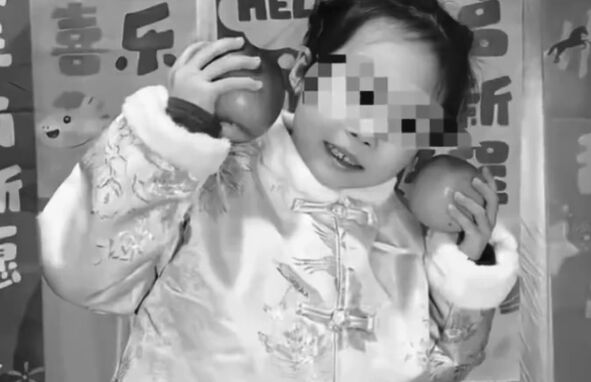 ▲▼陆5岁女童遭马拖行2千公尺伤重不治身亡。 （图/翻摄微博）