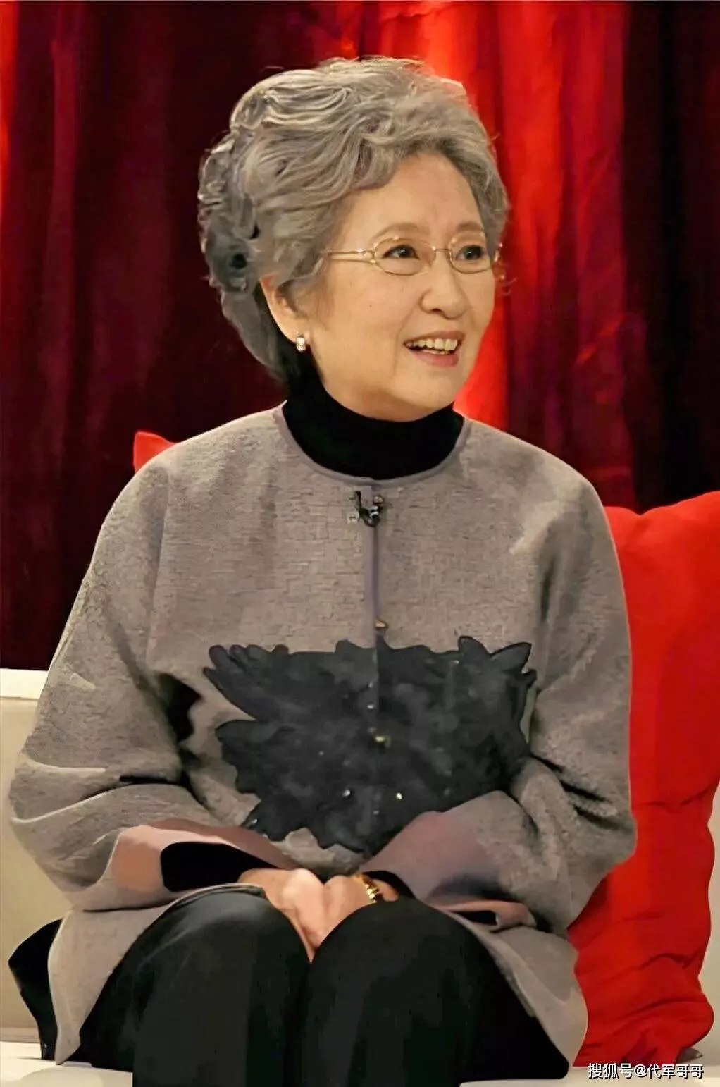 91岁“北影厂花”袁玫近况曝光!老公已去世12年