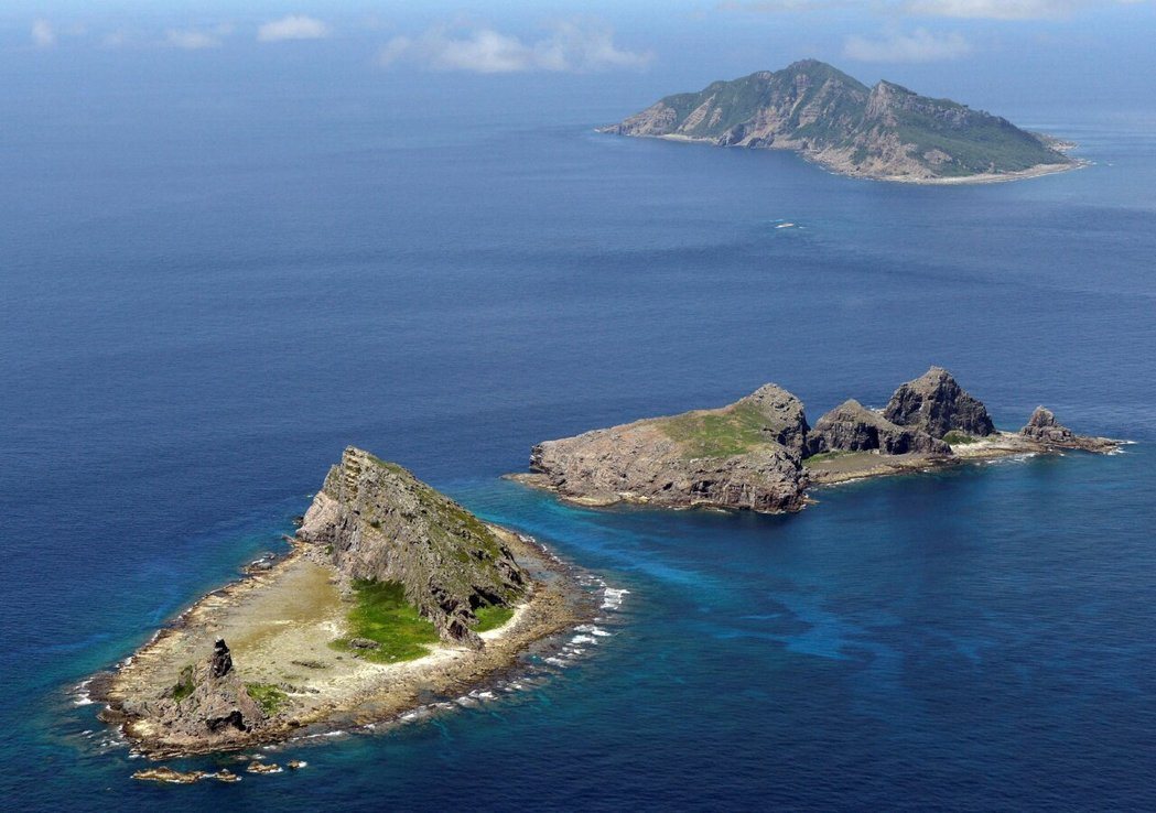中国海警称,26日依法驱离日本「非法」进入中国钓鱼岛领海日本船只。(路透) 中国海警称,26日依法驱离日本「非法」进入中国钓鱼岛领海日本船只。(路透)