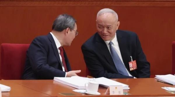 英媒罕见起底蔡奇分析:蔡或是习身边最危险的人(图) | journal chinois en france | 欧洲看中国Regards sur la Chine - Journal Chinois Kan Zhong