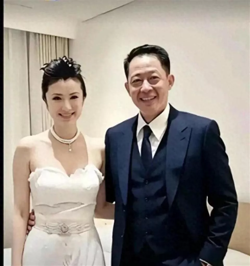 王志文妻子身份竟是大家熟悉的她 网友直呼意外