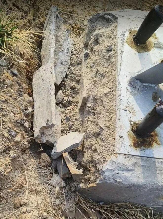 山东一项总投资近人民币3亿元的北斗重点工程近日遭质疑施工品质，多处监测设备的混凝...