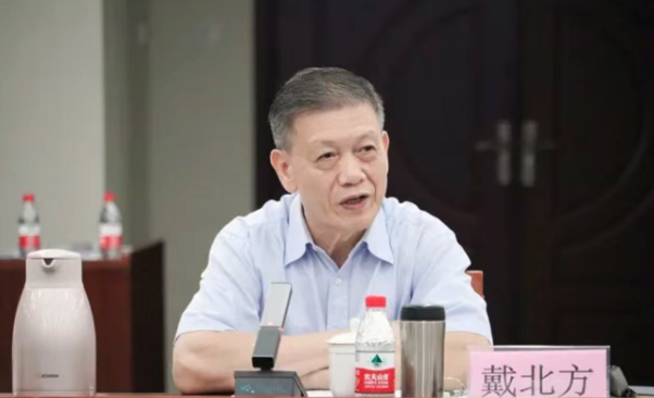 同一日,中纪委连打两“虎” 同一日,中纪委连打两“虎”