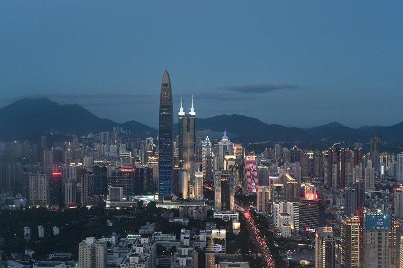 中国深圳。 Image by axdaohang from Pixabay