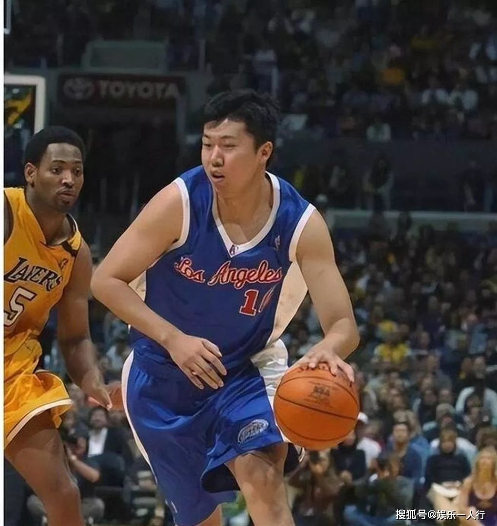 她与王治郅分手10年，现今移居美国成商界女强人