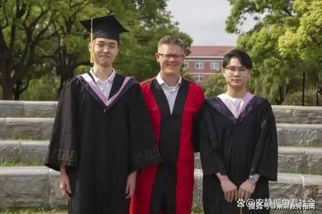 2026上海最惨大学首轮仅1人 登上热搜
